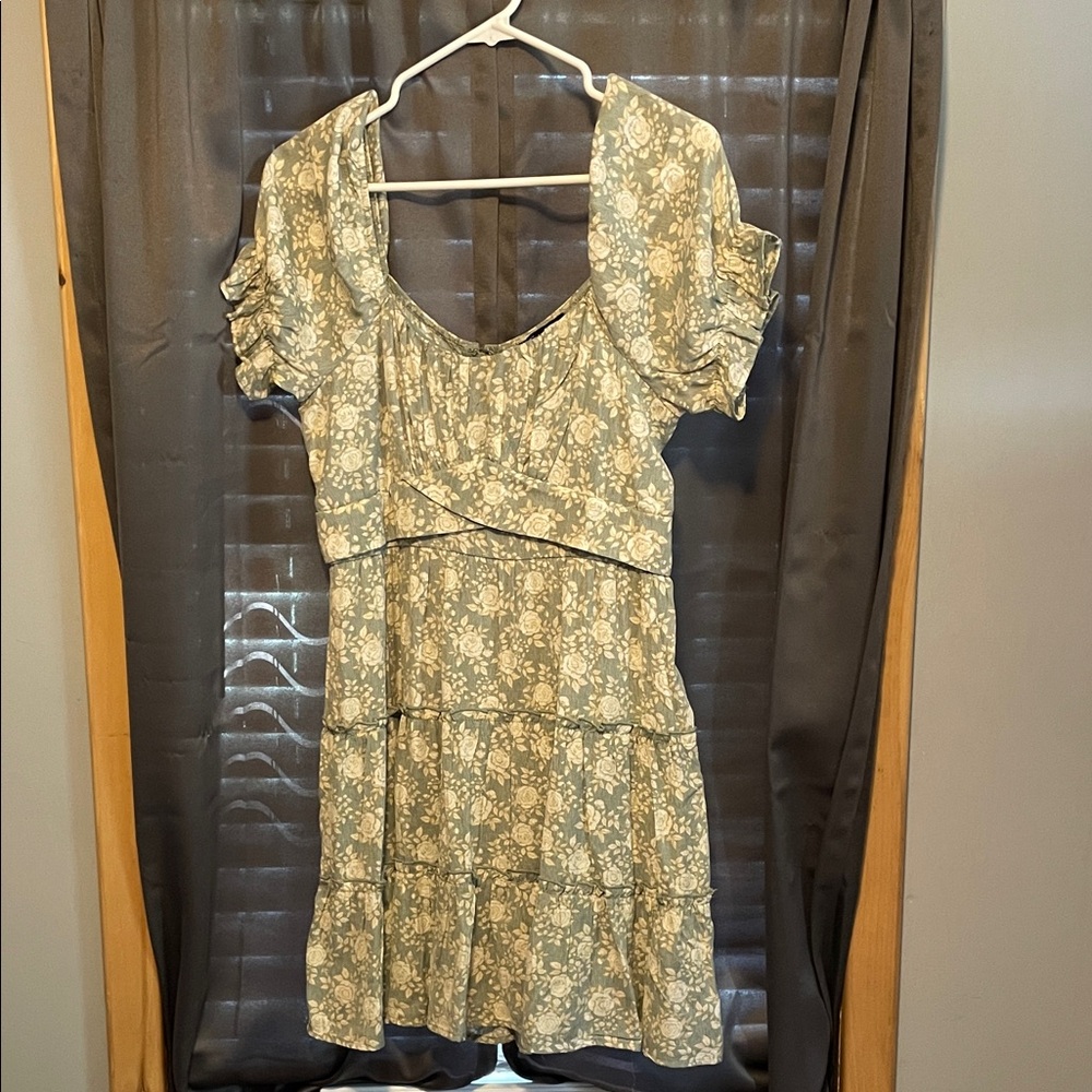 Trixxi Cream Floral Mini Dress